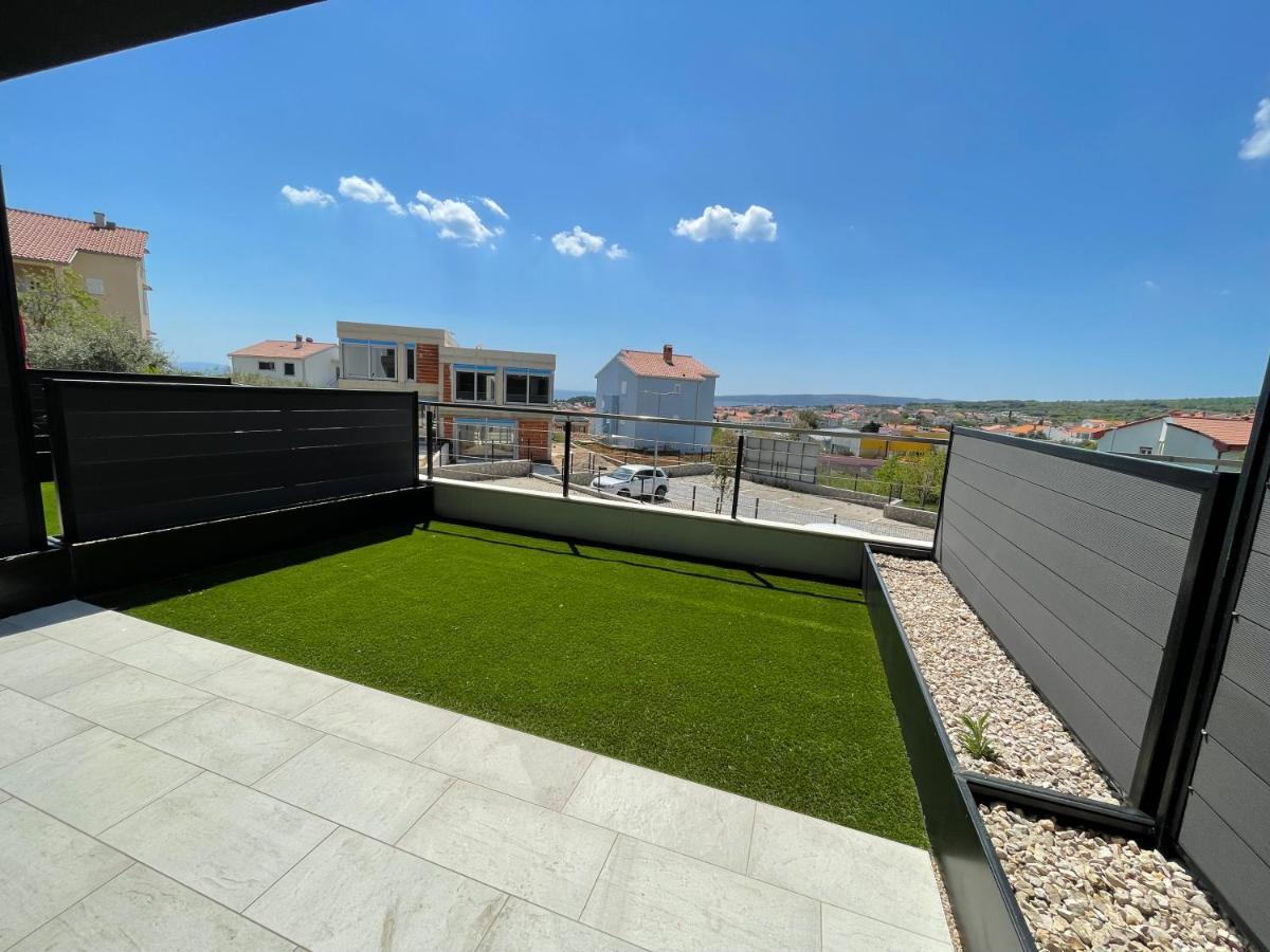 Lux Nanea Apartment Krk Town Luaran gambar
