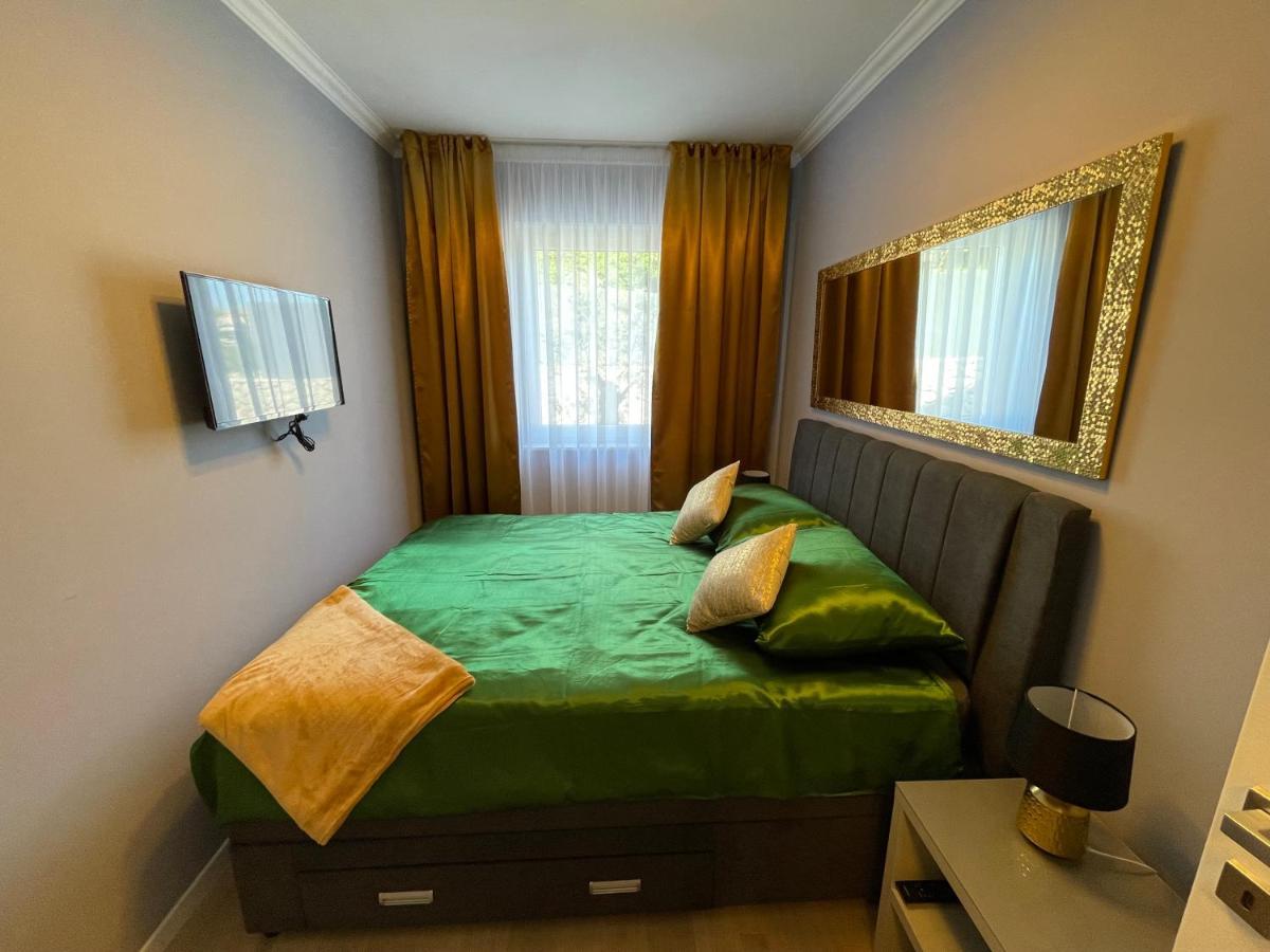 Lux Nanea Apartment Krk Town Luaran gambar