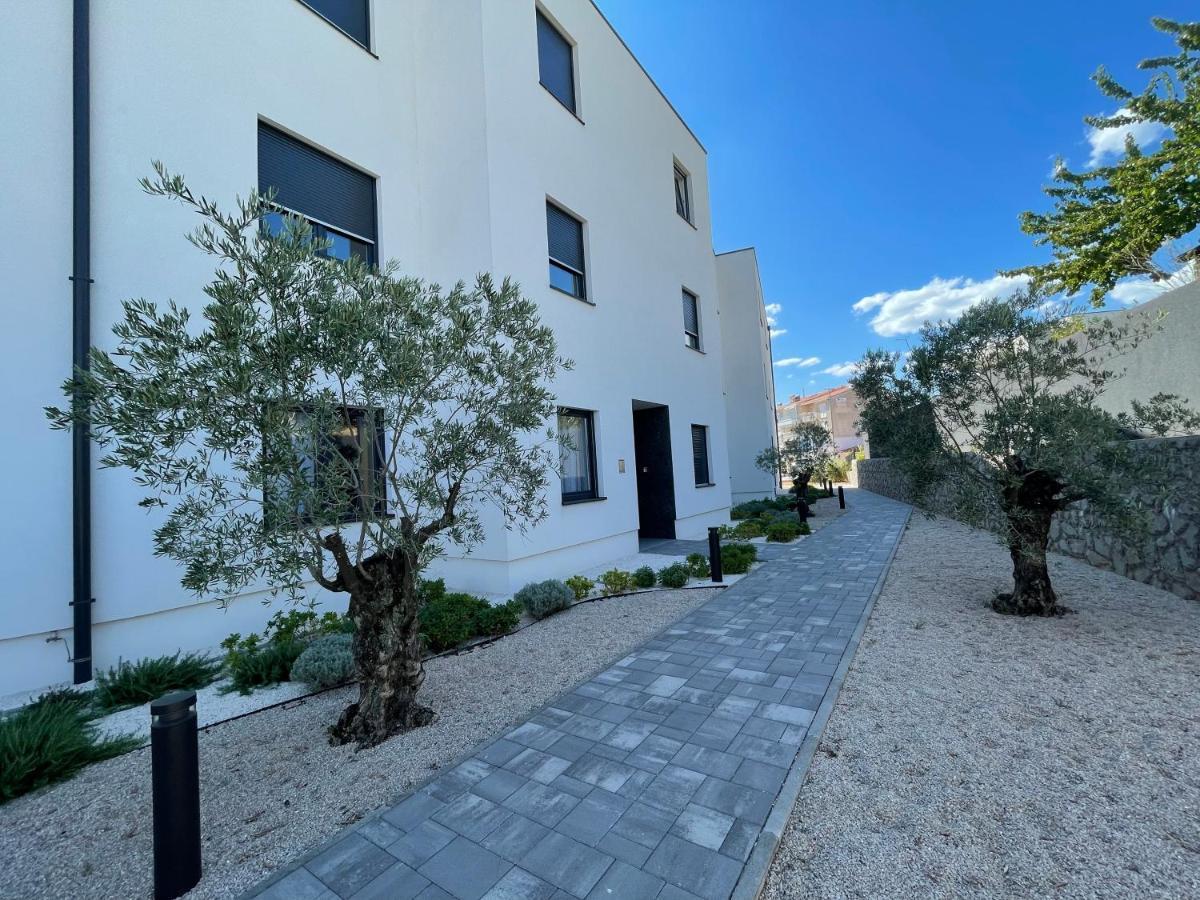 Lux Nanea Apartment Krk Town Luaran gambar